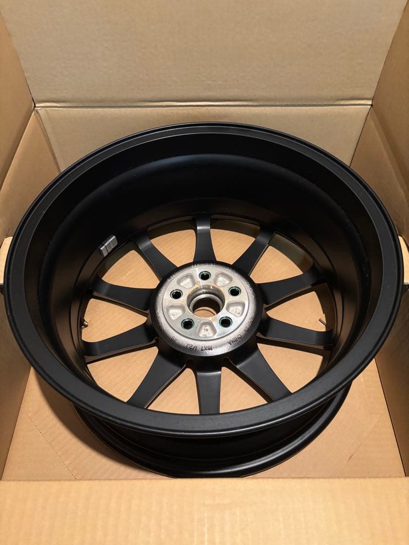 【新車外し】GR86 純正18インチホイール②