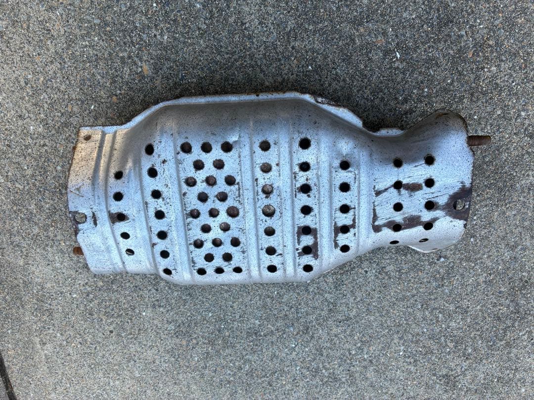 スカイライン　ER34 純正触媒