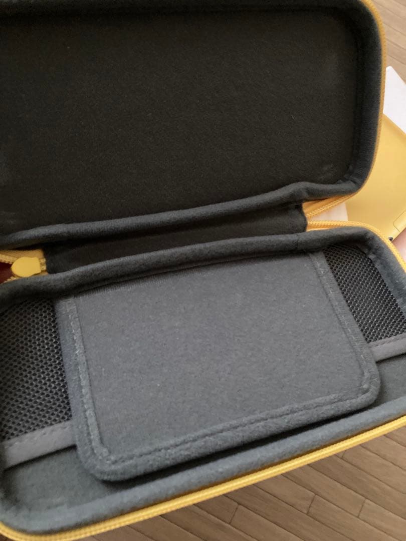 Switch LITE スイッチライト　イエロー本体とケースのセット