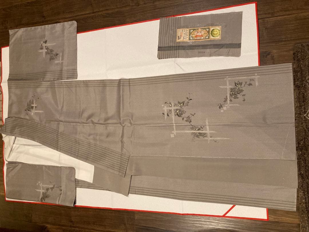 芙*蓉様 本場大島紬　葡萄柄　証紙あり