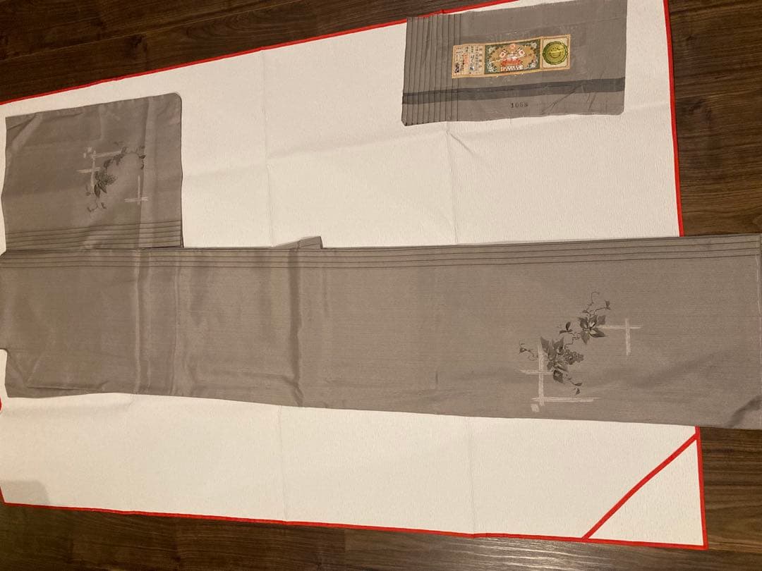 芙*蓉様 本場大島紬　葡萄柄　証紙あり