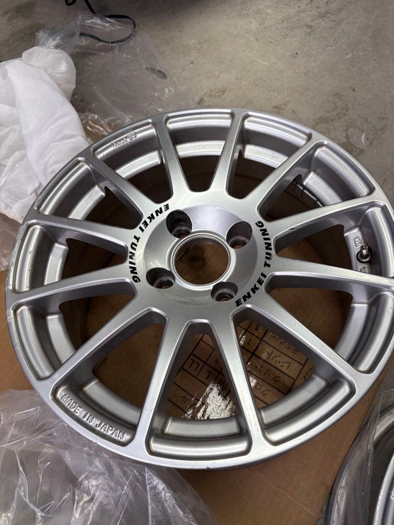 ENKEI TUNING 15インチ シルバー ホイール