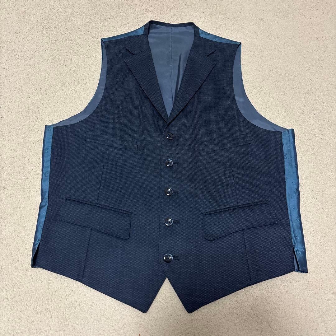 Ermenegildo Zegna TRAVELLER 3ピースネイビー