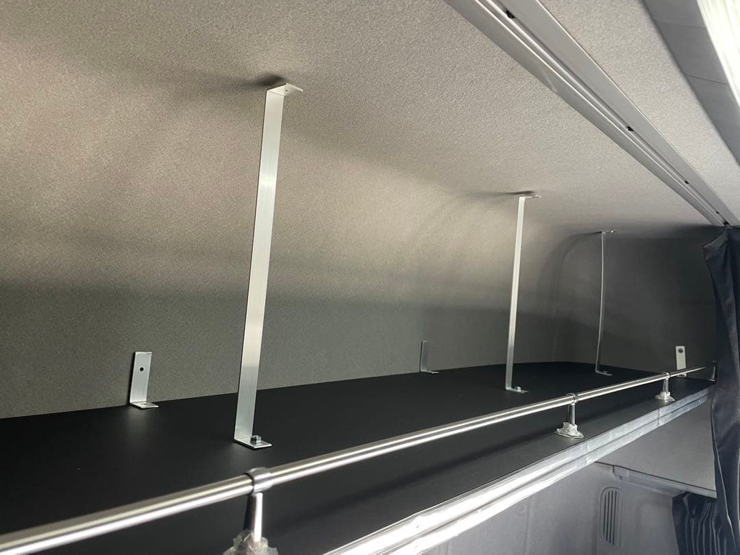 あきひろあきひろ‼️UDクオン　オーバーヘッドコンソール　寝台