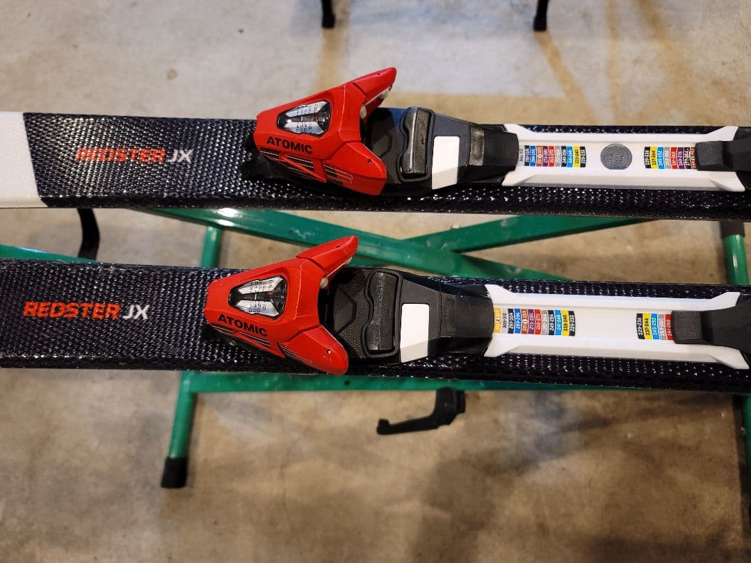 ATOMIC REDSTER JX 140cm hotwax施工済み