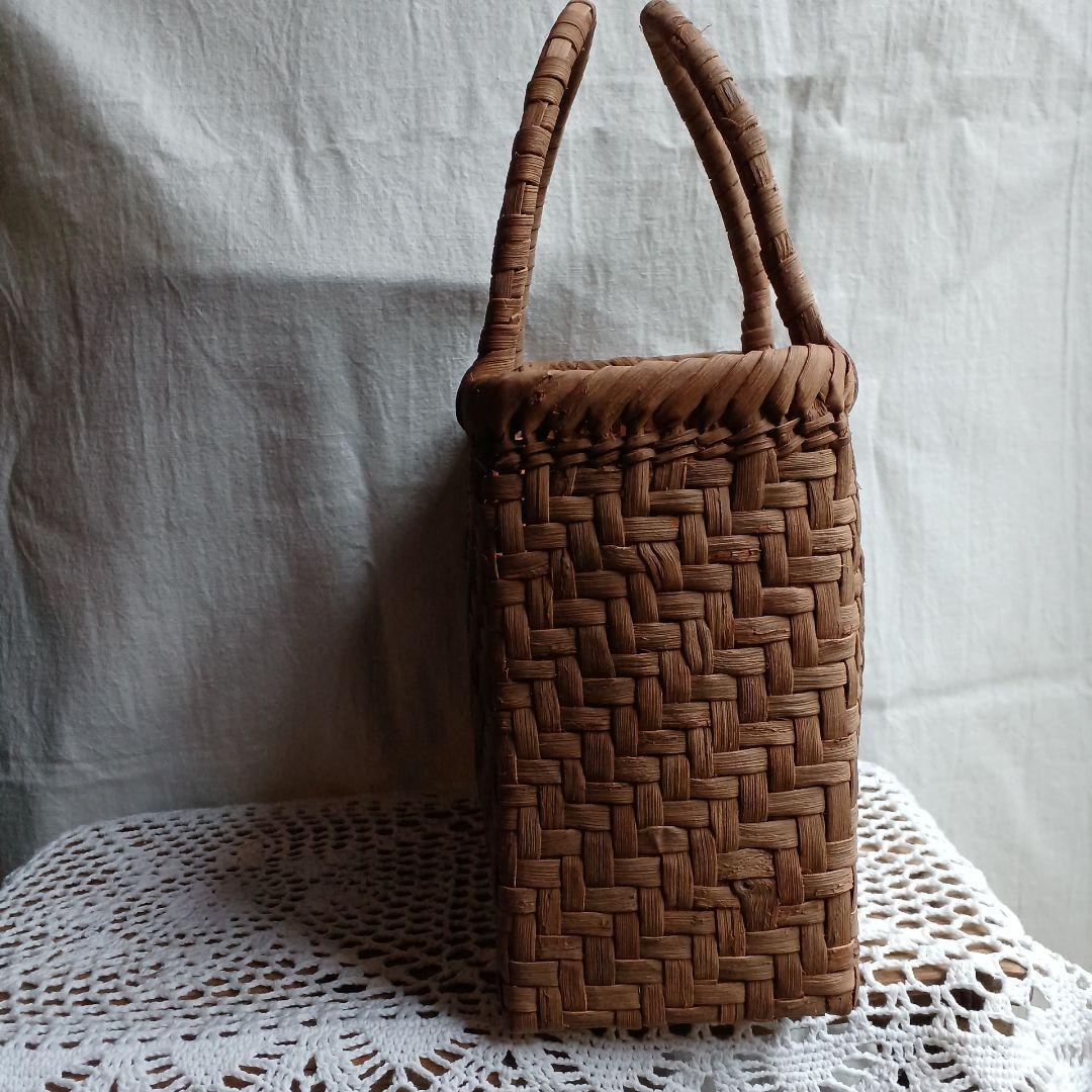 小さい国産山葡萄かご