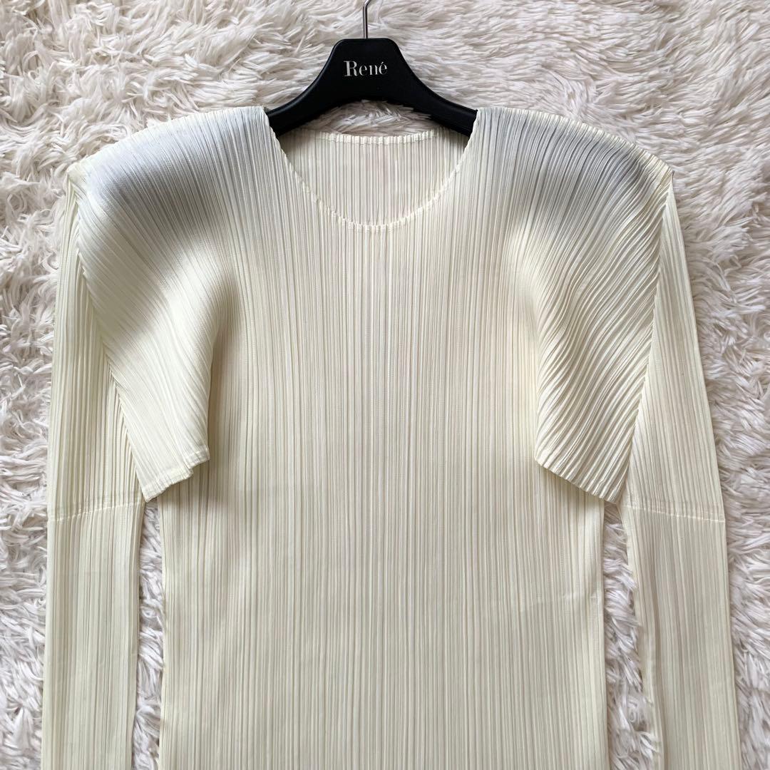 未使用級 希少サイズ✨プリーツプリーズ トップス カットソー 長袖 無地 白