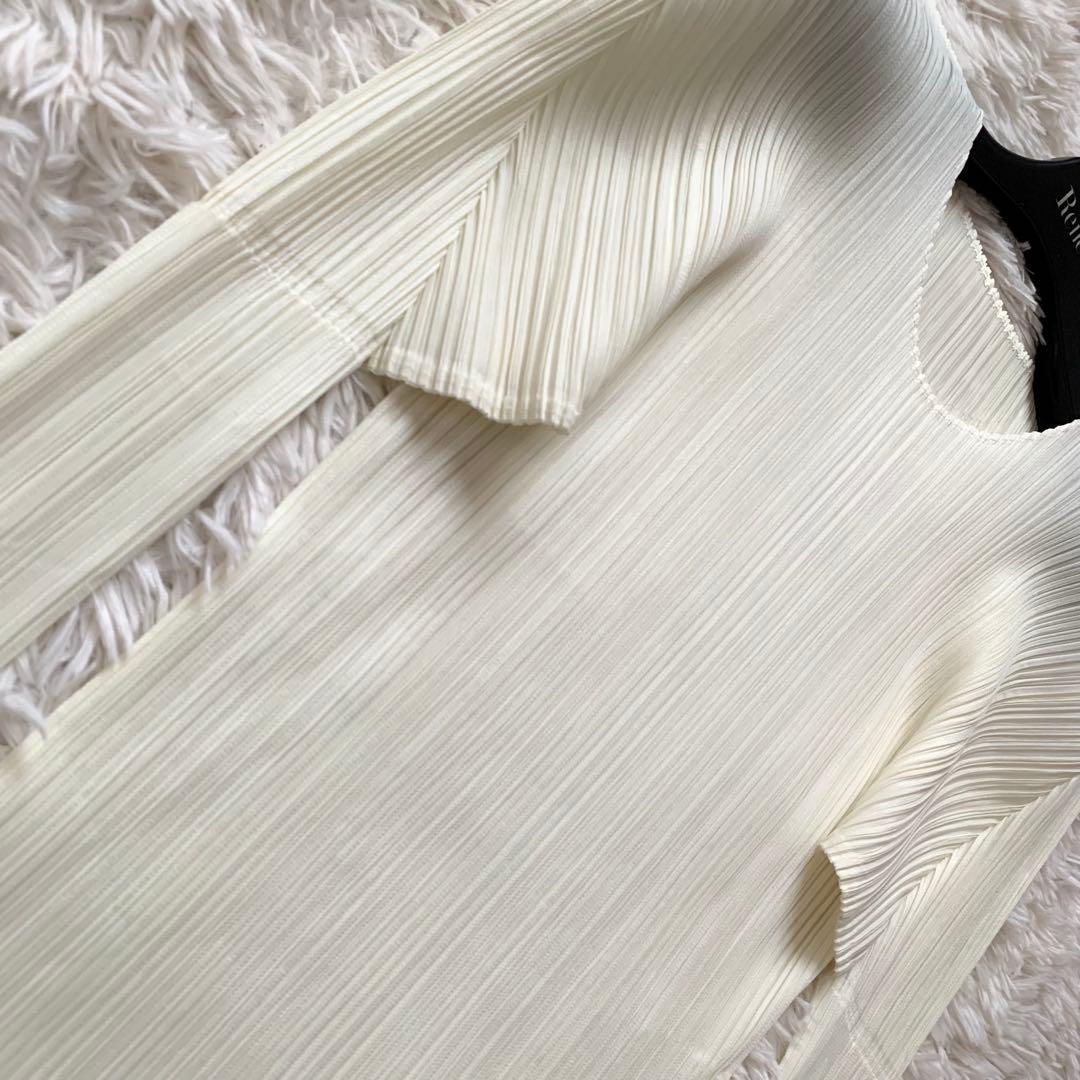 未使用級 希少サイズ✨プリーツプリーズ トップス カットソー 長袖 無地 白