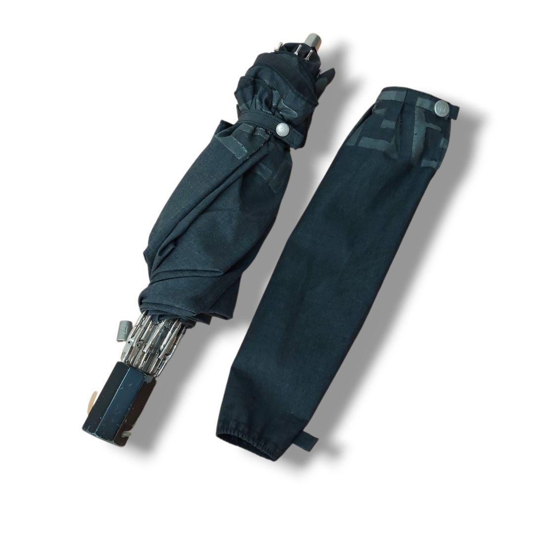 【大人気】フェンディ　FENDI　折り畳み傘　ブラック　良品　袋付き　FFロゴ