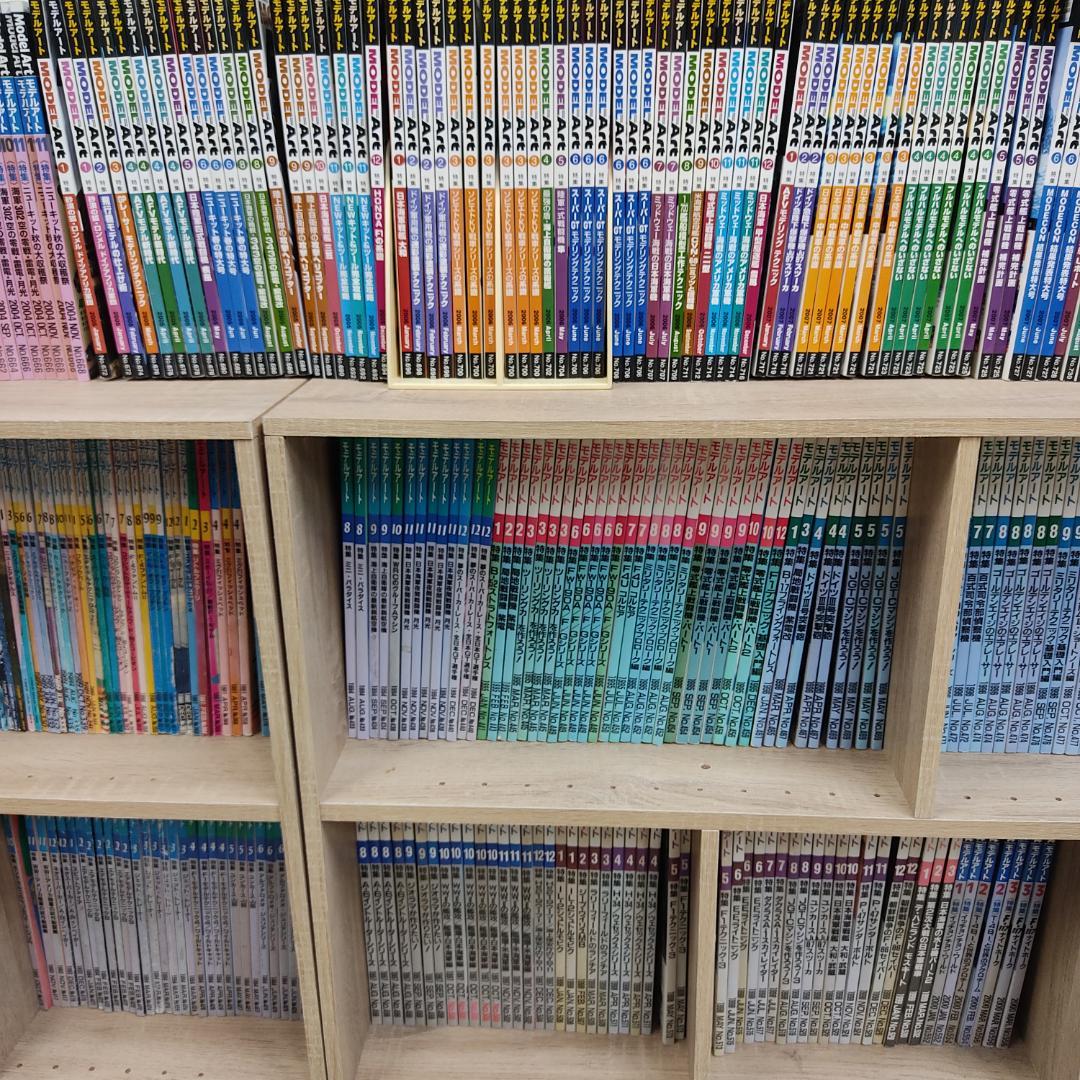 バラ売り歓迎　モデルアート　バックナンバー　総冊数439冊前後