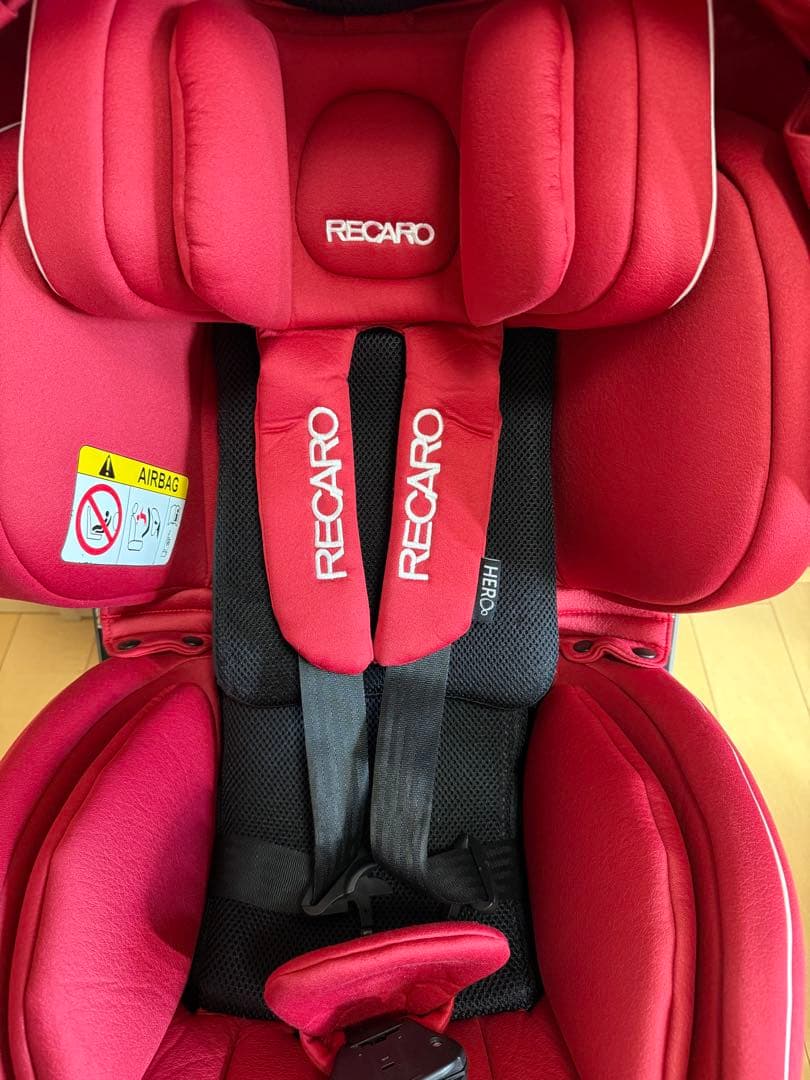 RECAROレカロ　ゼロワン　車用チャイルドシート レッド　新生児対応