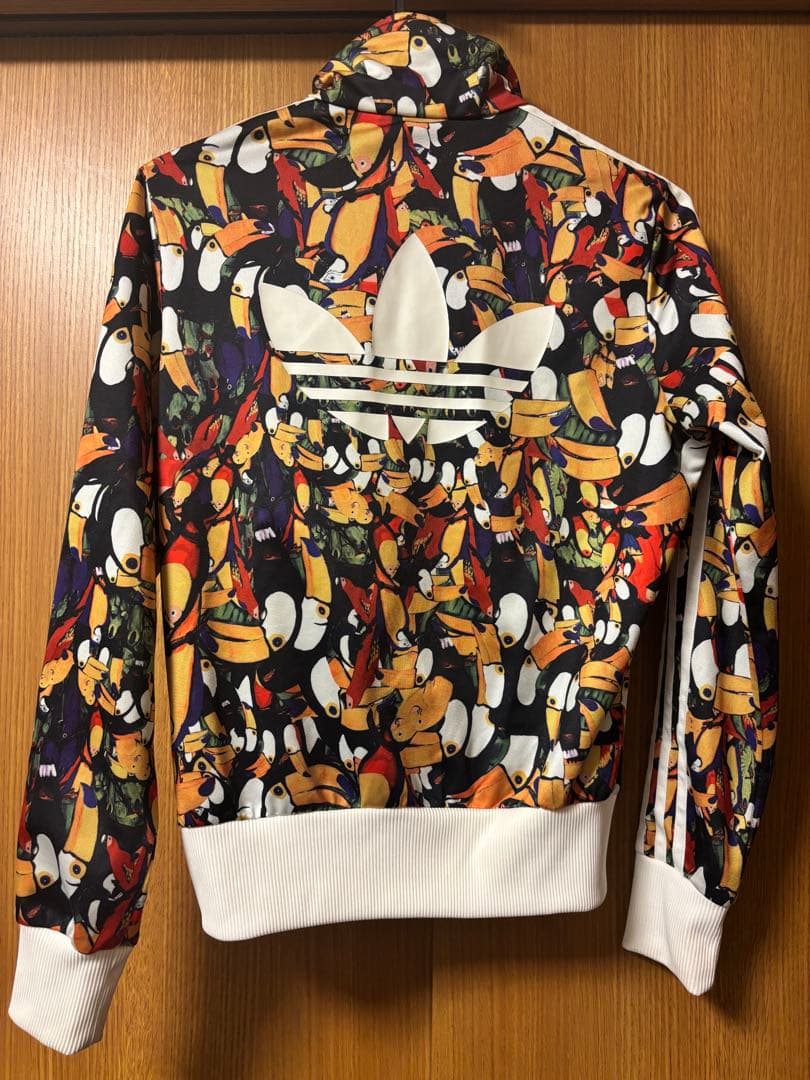 永野芽郁ちゃん風　adidas オウム柄ジッブアップジャケット
