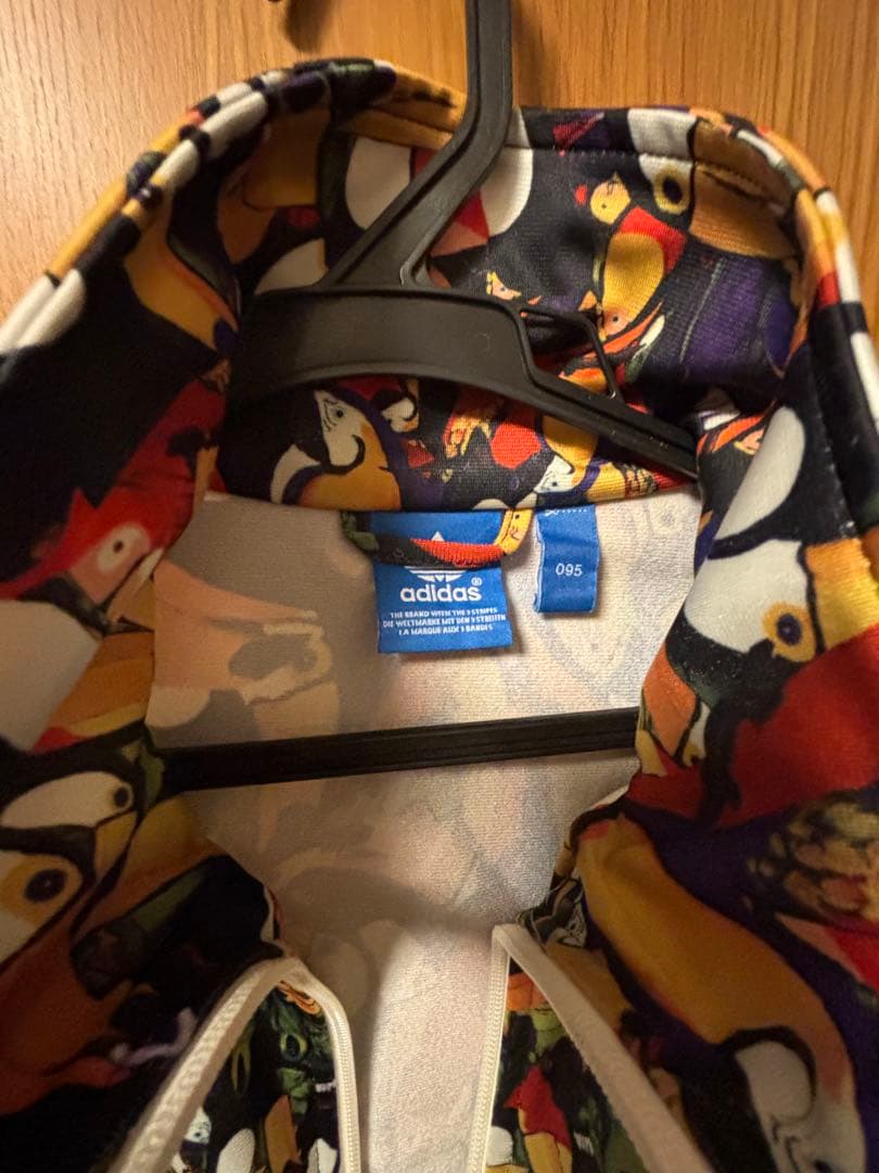 永野芽郁ちゃん風　adidas オウム柄ジッブアップジャケット