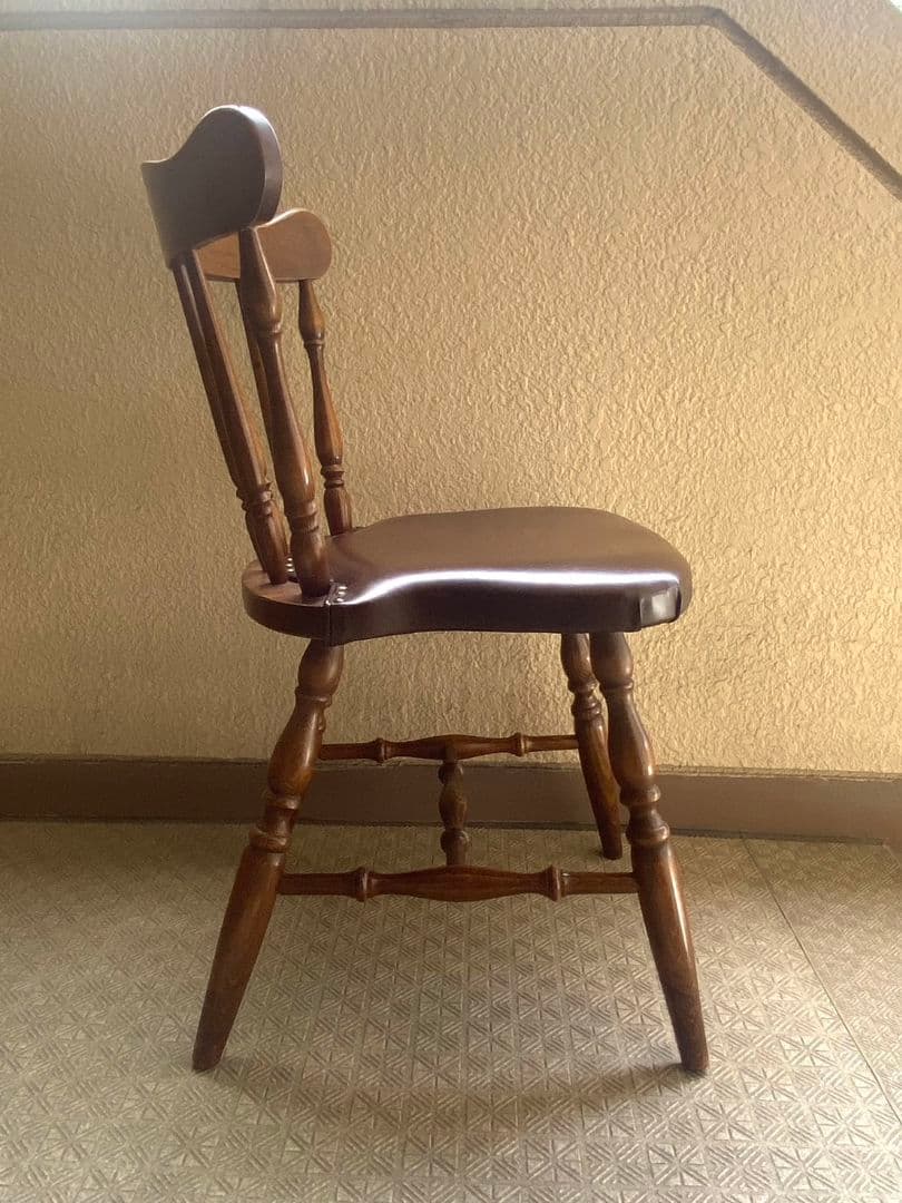 柏木工「KASHIWA」座面革張り 鋲打ち ダイニングチェア アンティークチェア