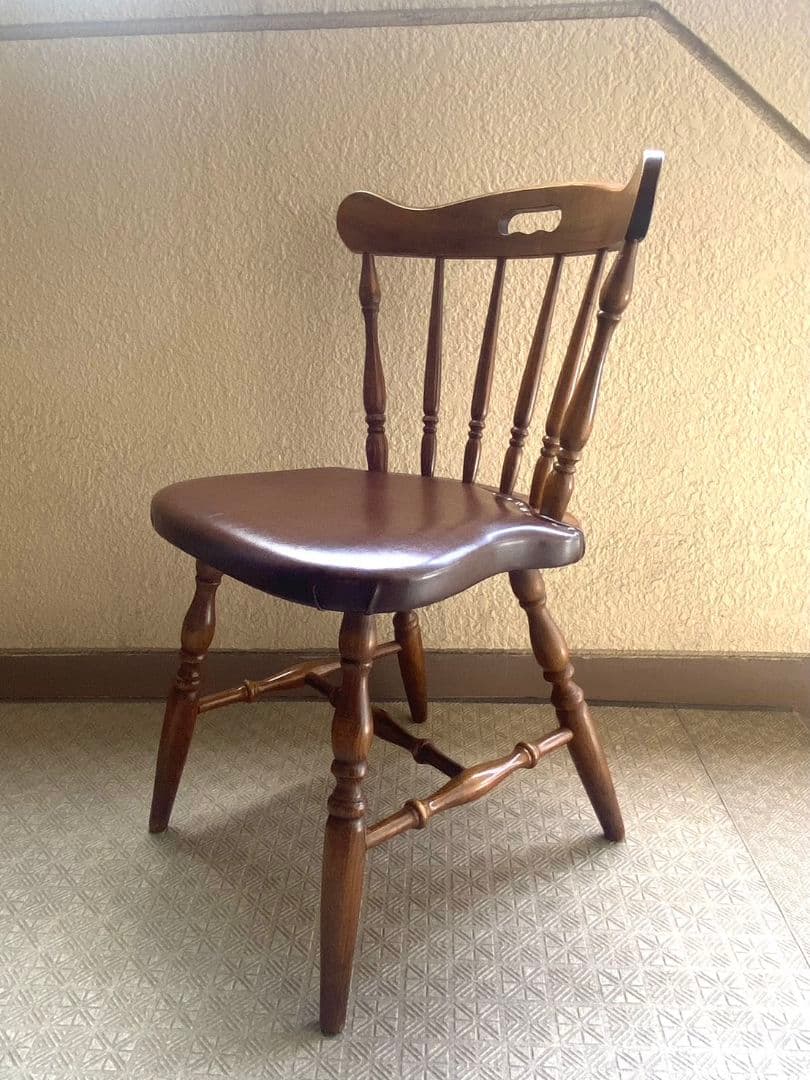 柏木工「KASHIWA」座面革張り 鋲打ち ダイニングチェア アンティークチェア