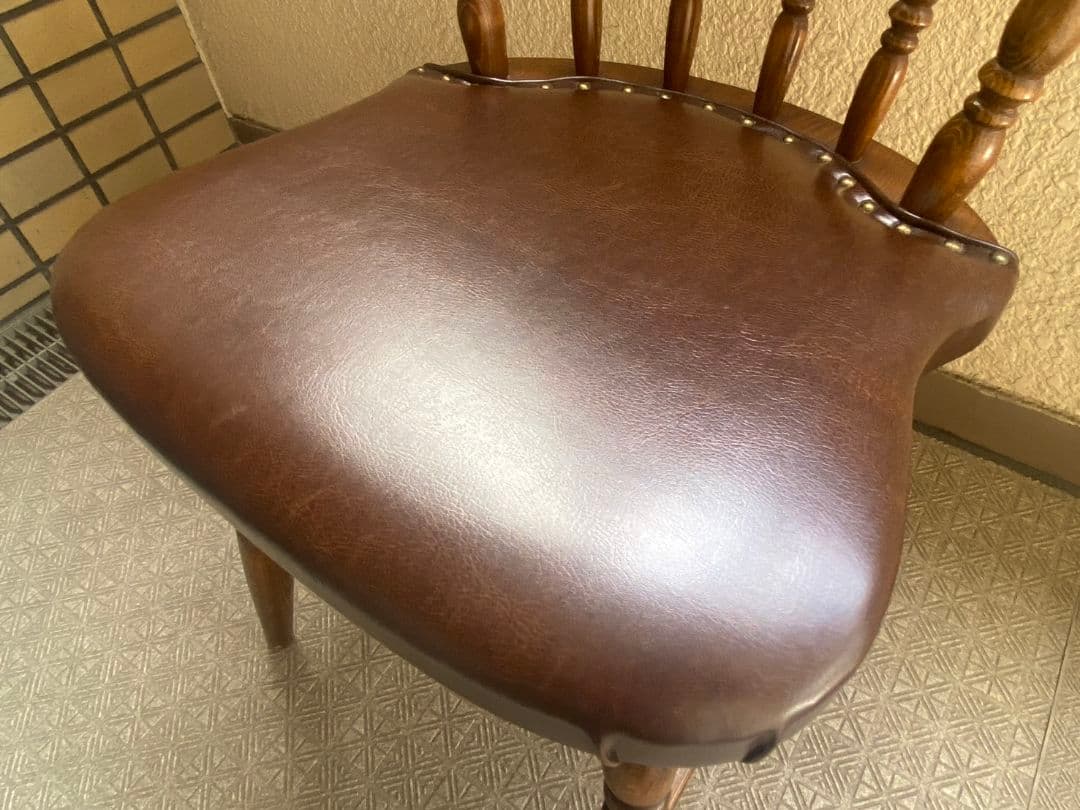 柏木工「KASHIWA」座面革張り 鋲打ち ダイニングチェア アンティークチェア