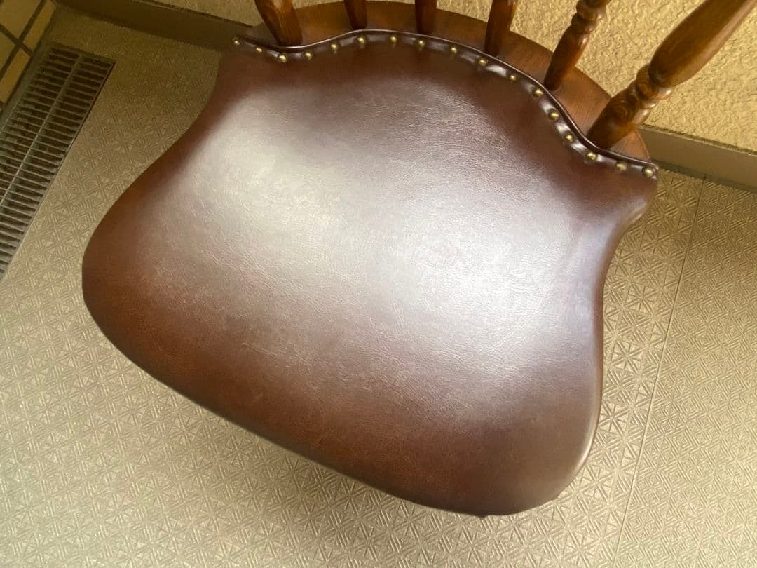 柏木工「KASHIWA」座面革張り 鋲打ち ダイニングチェア アンティークチェア