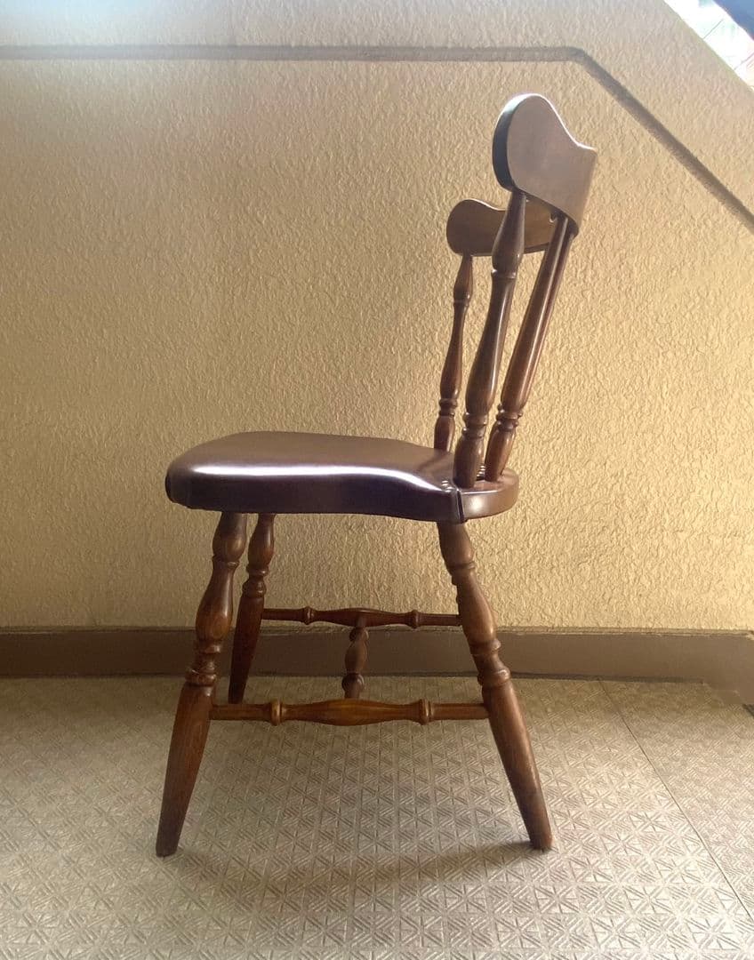 柏木工「KASHIWA」座面革張り 鋲打ち ダイニングチェア アンティークチェア