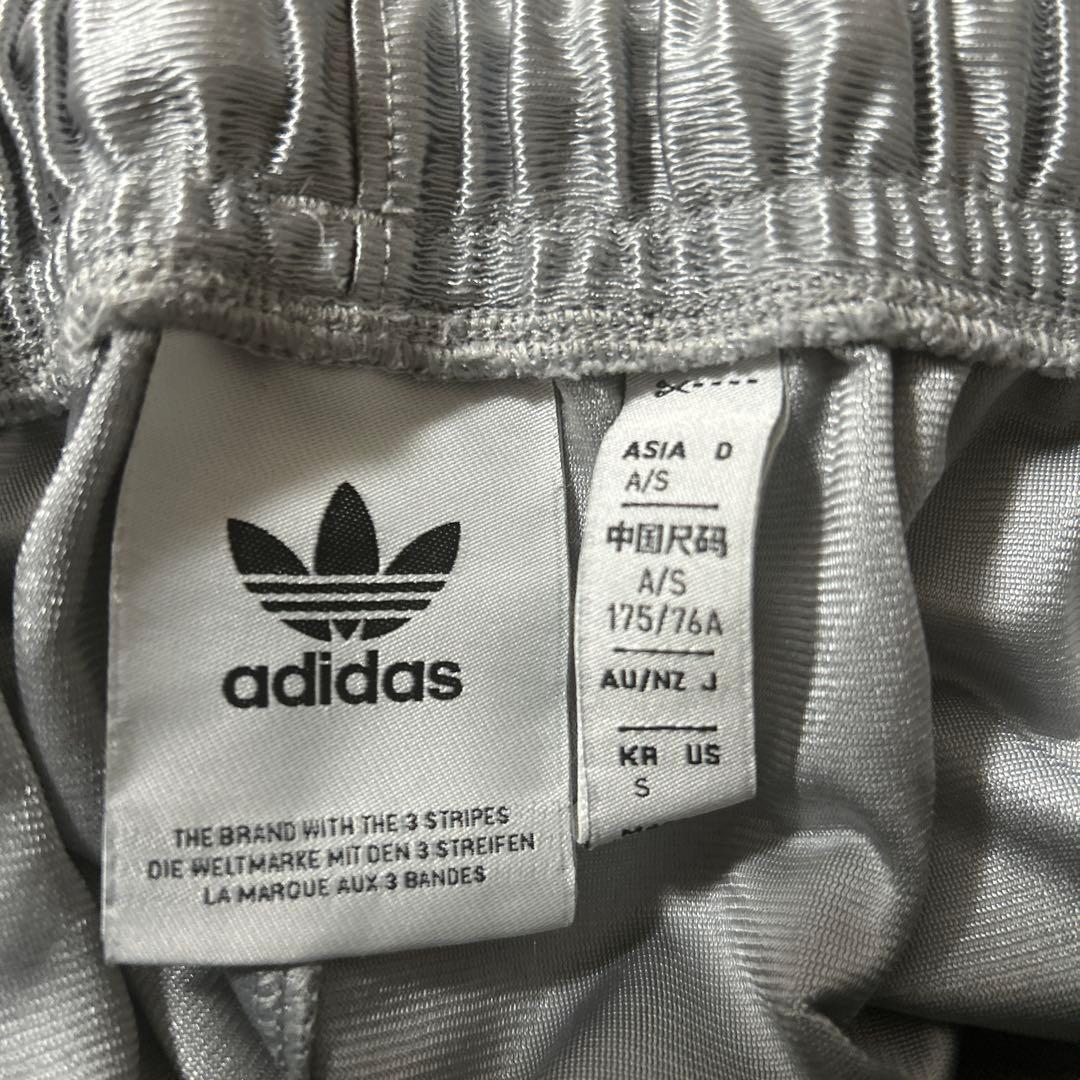 adidas シルバー ジップアップジャージ　上下 セットアップ