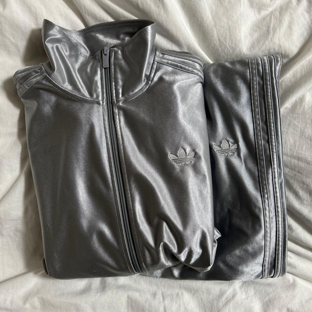 adidas シルバー ジップアップジャージ　上下 セットアップ