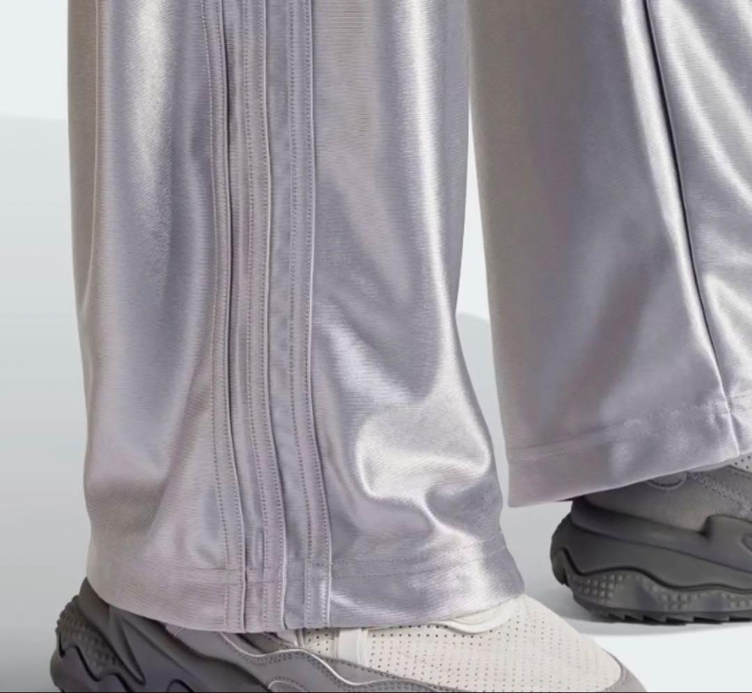 adidas シルバー ジップアップジャージ　上下 セットアップ