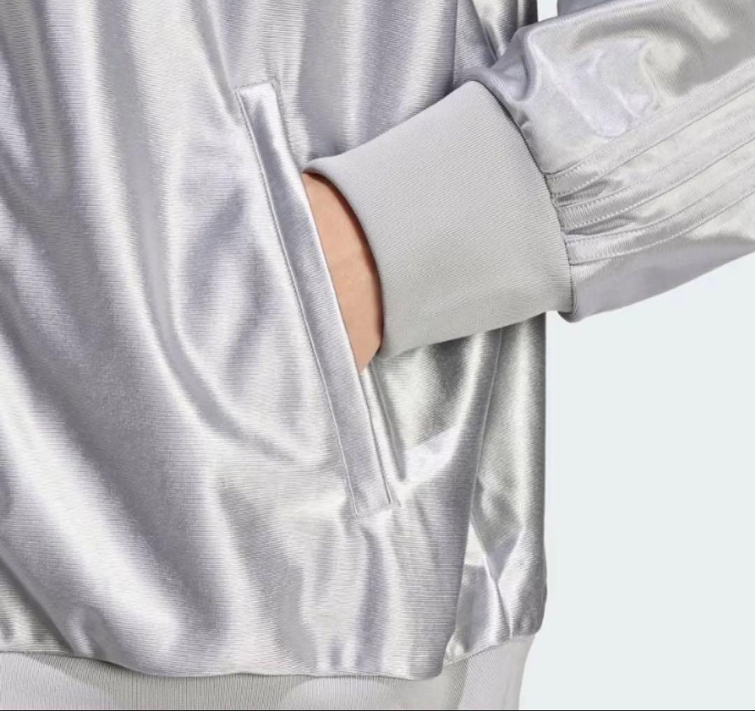 adidas シルバー ジップアップジャージ　上下 セットアップ