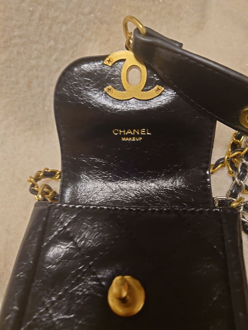 CHANEL ポーチ付きショルダー