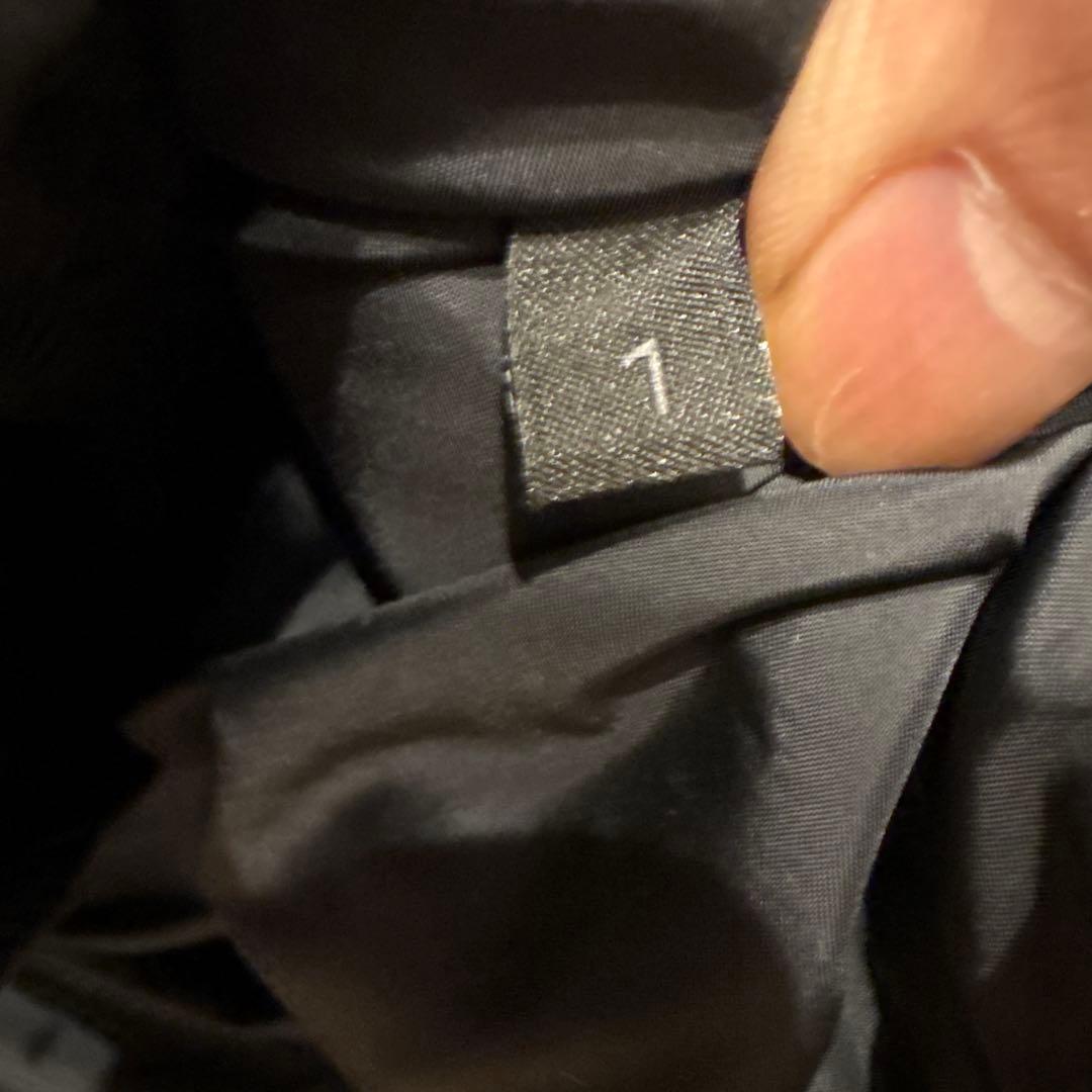 【美品】モンクレールBARRAUX ダウンベスト