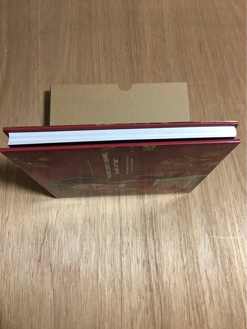 ロシアの民族衣装　本