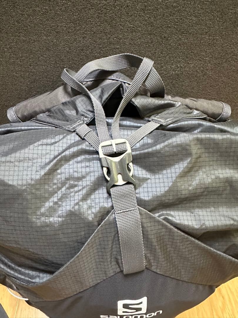 ✨ Salomon XA 35 バックパック 35L グレー