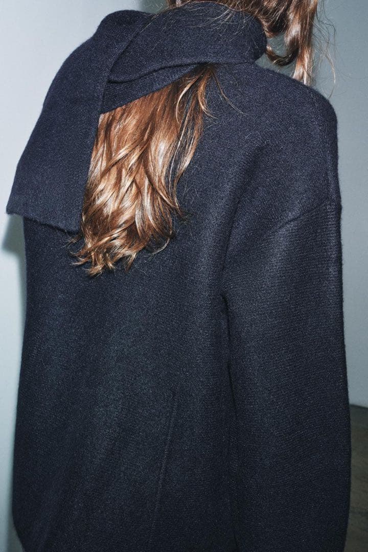 今週まで！新品 ZARA ザラ ニットショートコート スカーフ付き