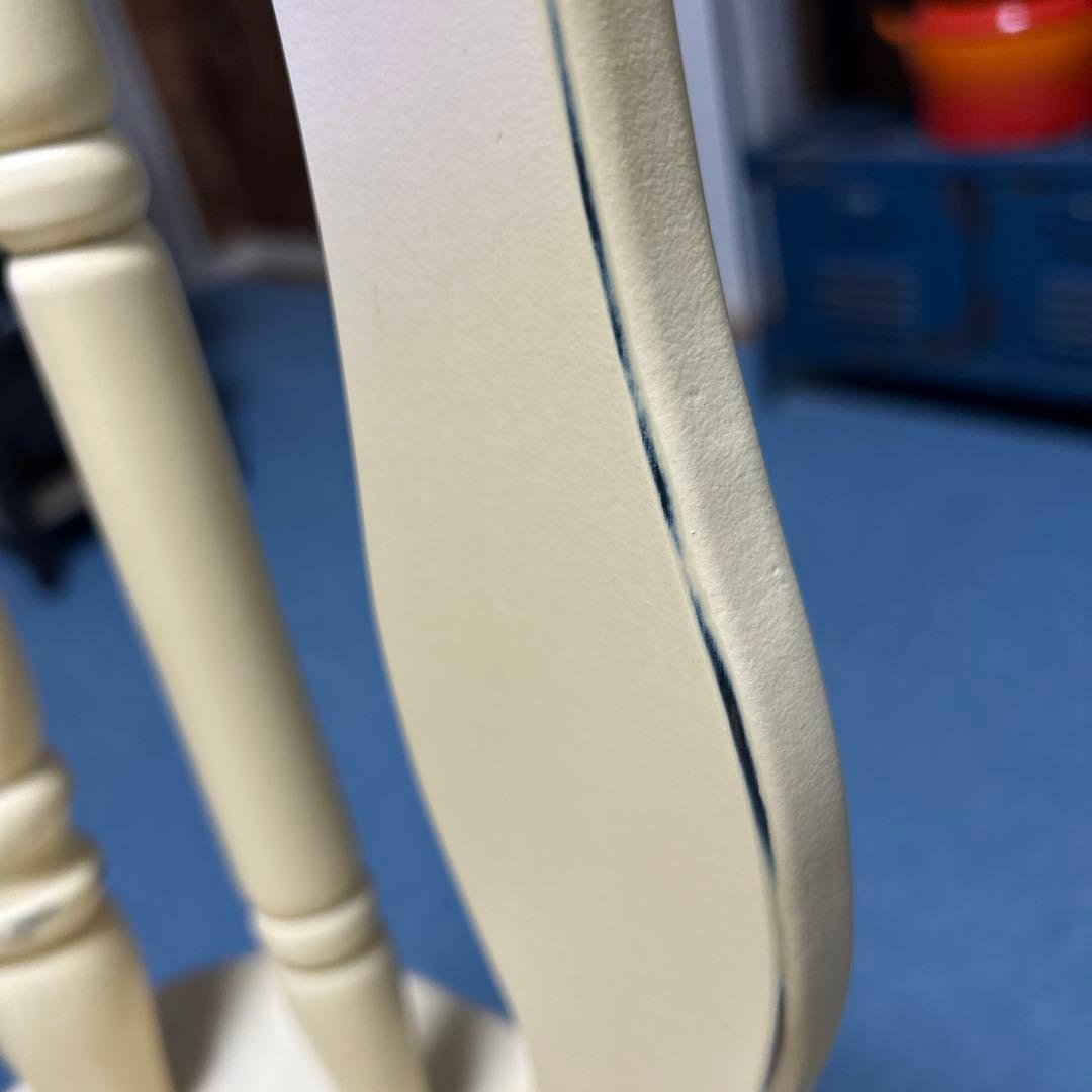 シャビーシック　エレガントアイボリークラッシックチェア