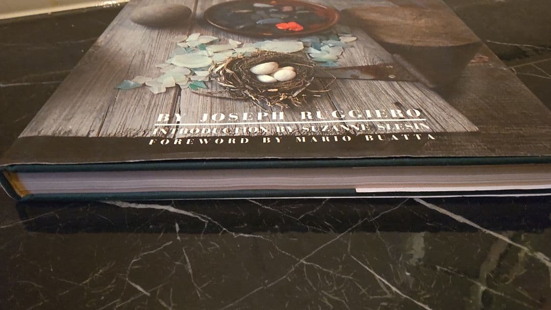 デザイン系の洋書　FOUND OBJECTS ライフスタイル　写真集　英語