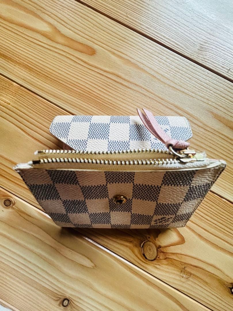 可愛い二つ折り財布♡レディース♡