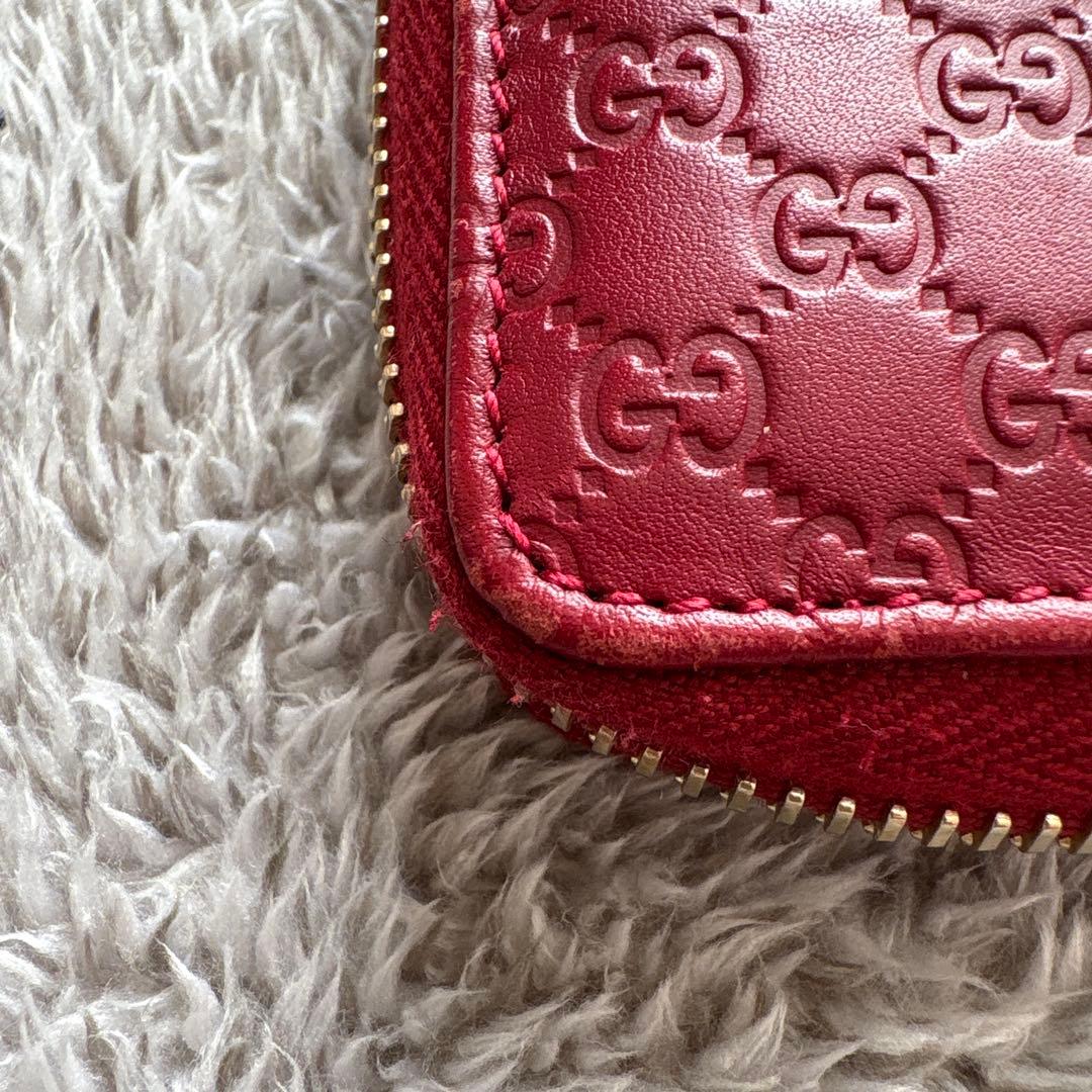 GUCCI GGパターン ケース 赤