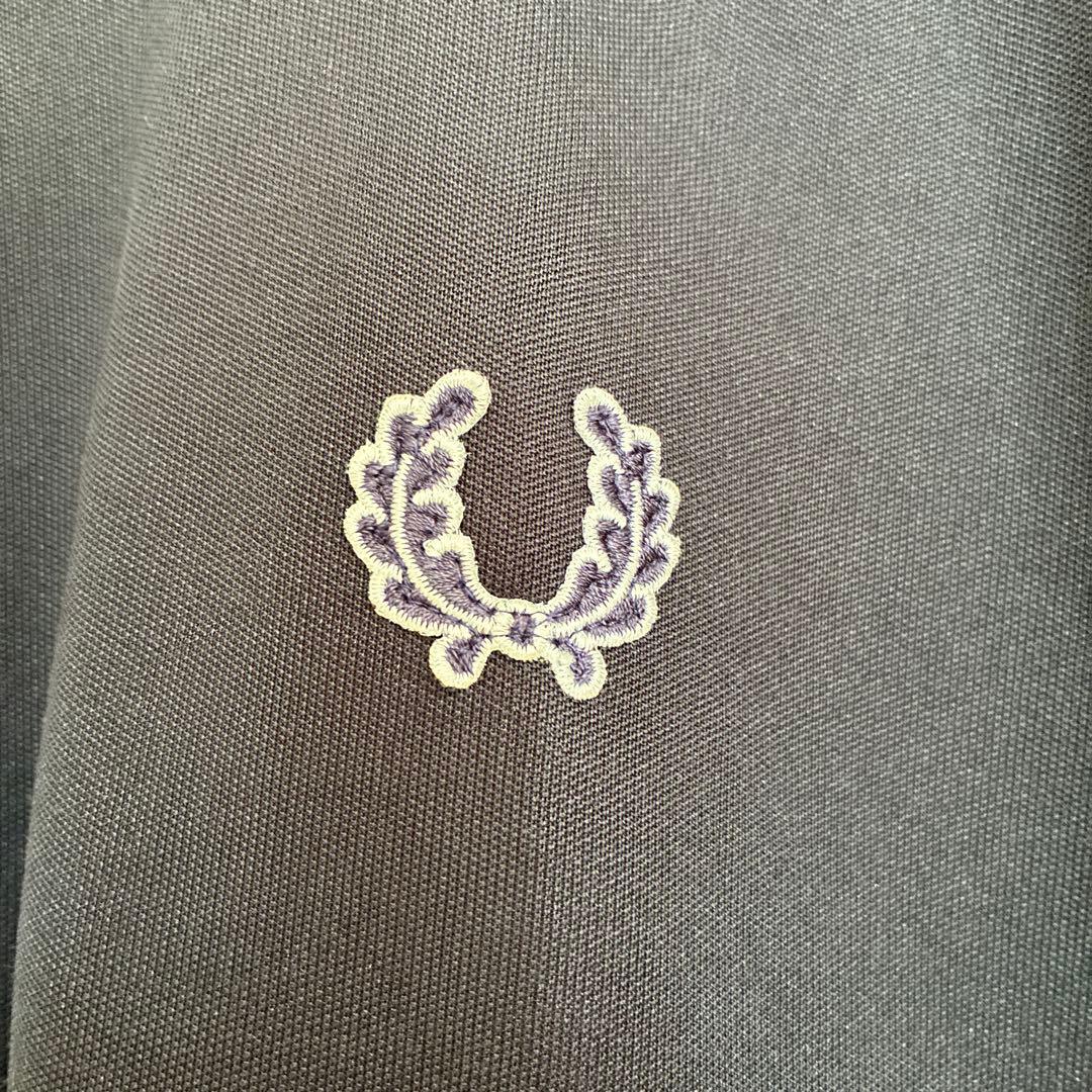 《ポルトガル製》希少ブラック　フレッドペリー　トラックジャケット　刺繡リースロゴ