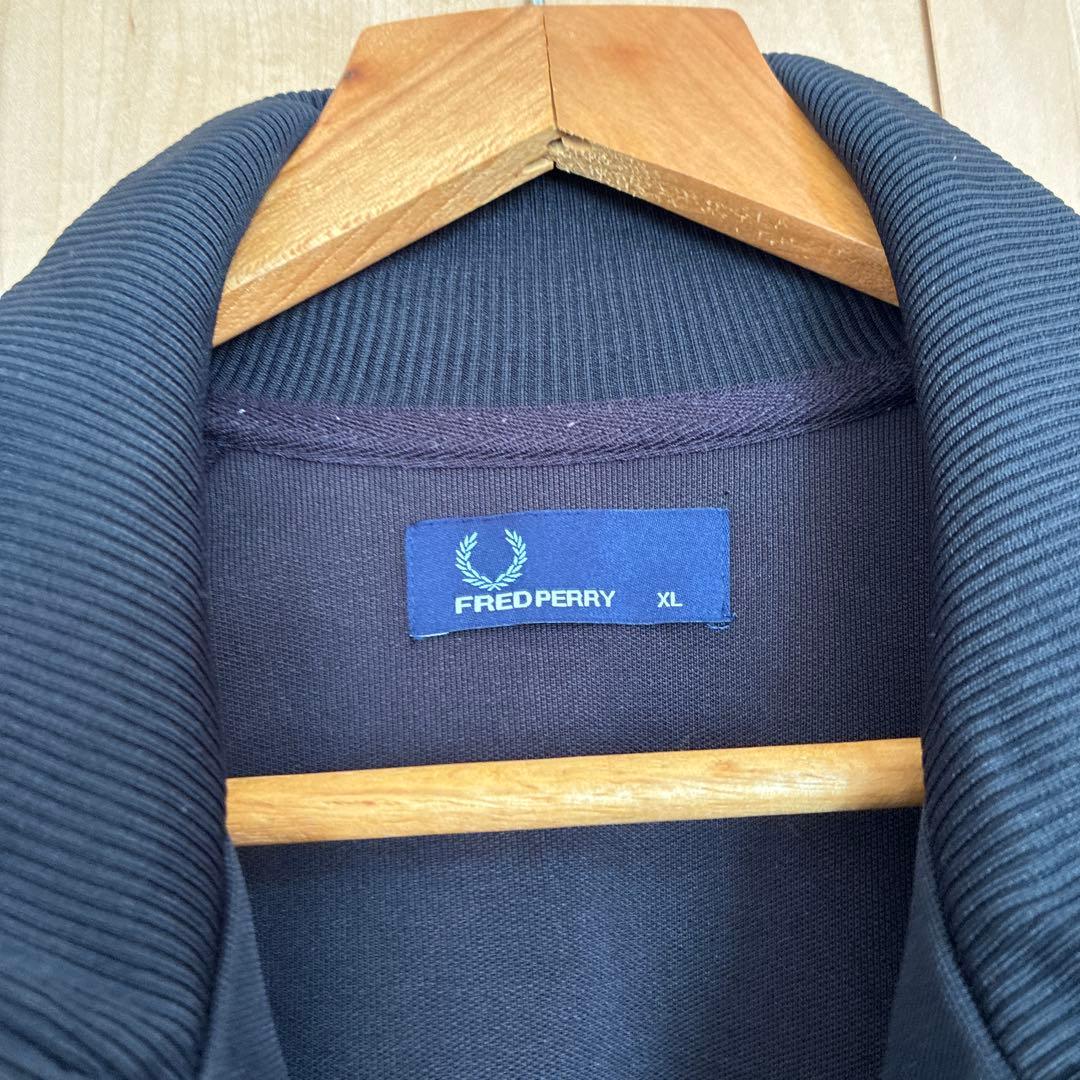 《ポルトガル製》希少ブラック　フレッドペリー　トラックジャケット　刺繡リースロゴ