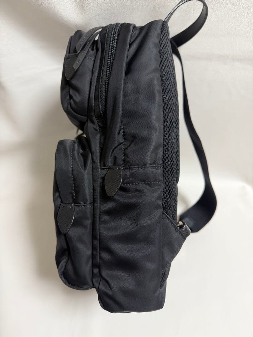 PRADA プラダ トライアングルロゴボデ イバッグショルダーバッグ