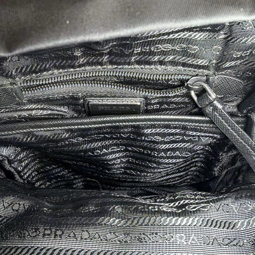 PRADA プラダ トライアングルロゴボデ イバッグショルダーバッグ