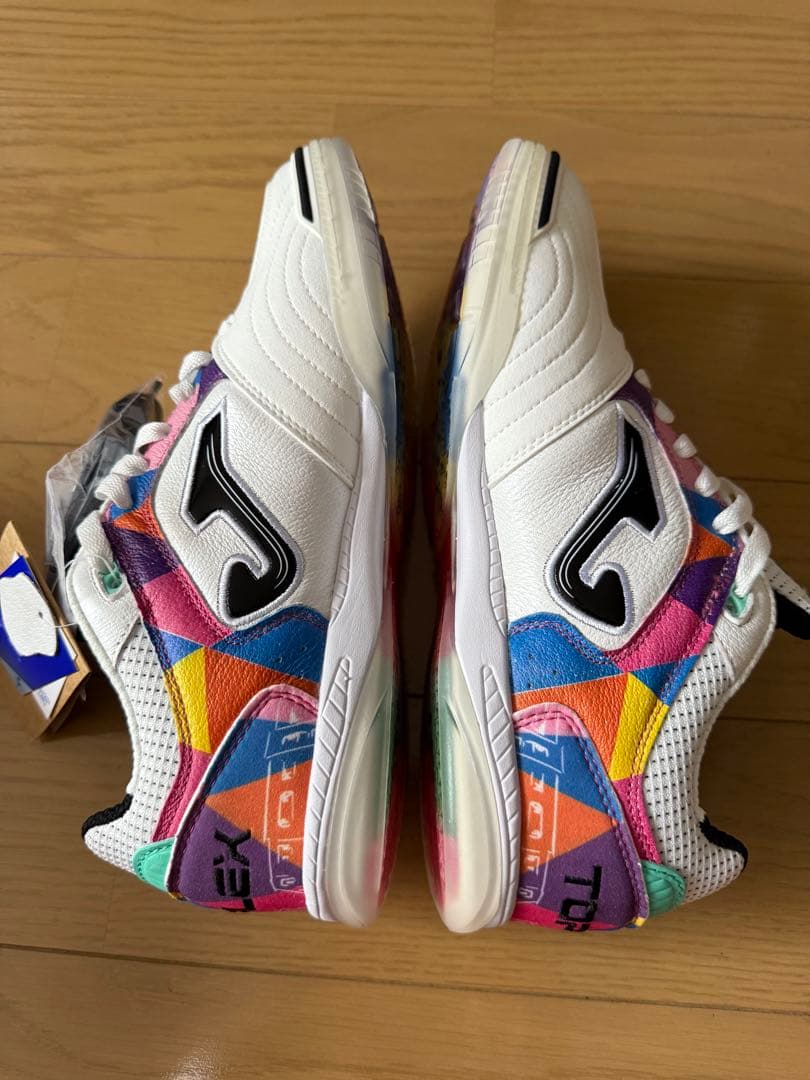 【新品】ホマ　フットサルシューズ