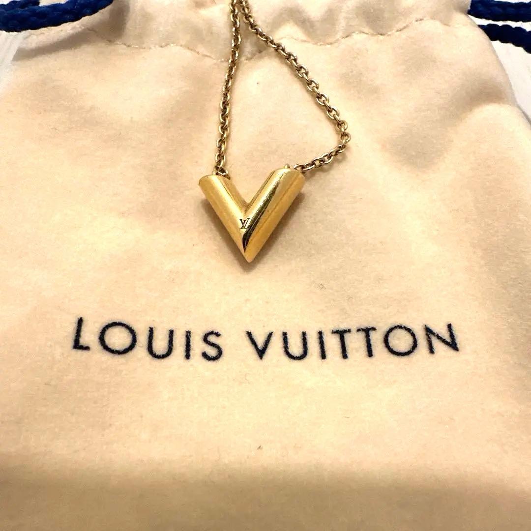 ルイヴィトン ネックレス エッセンシャルV GOLD ゴールド