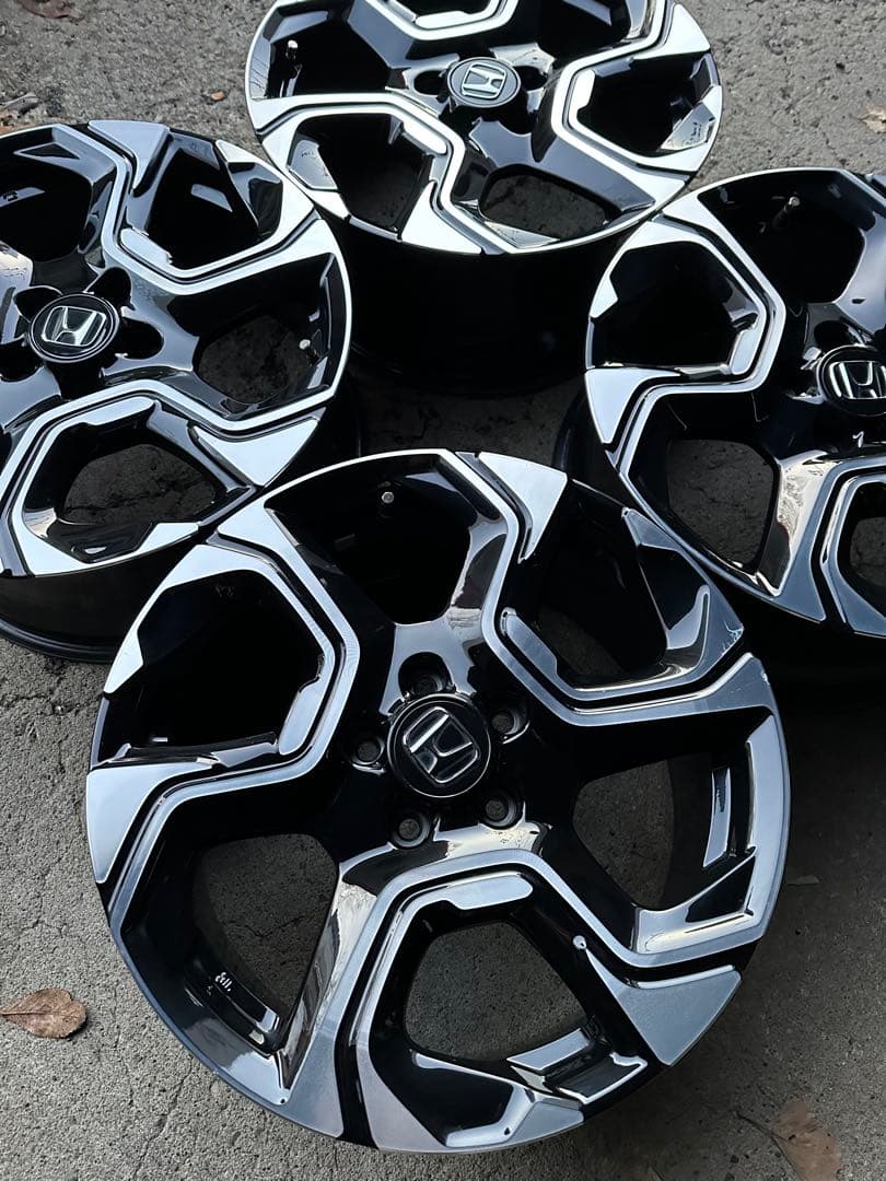 pe.①ホンダ CR-Vの純正18インチアルミホイール、2本