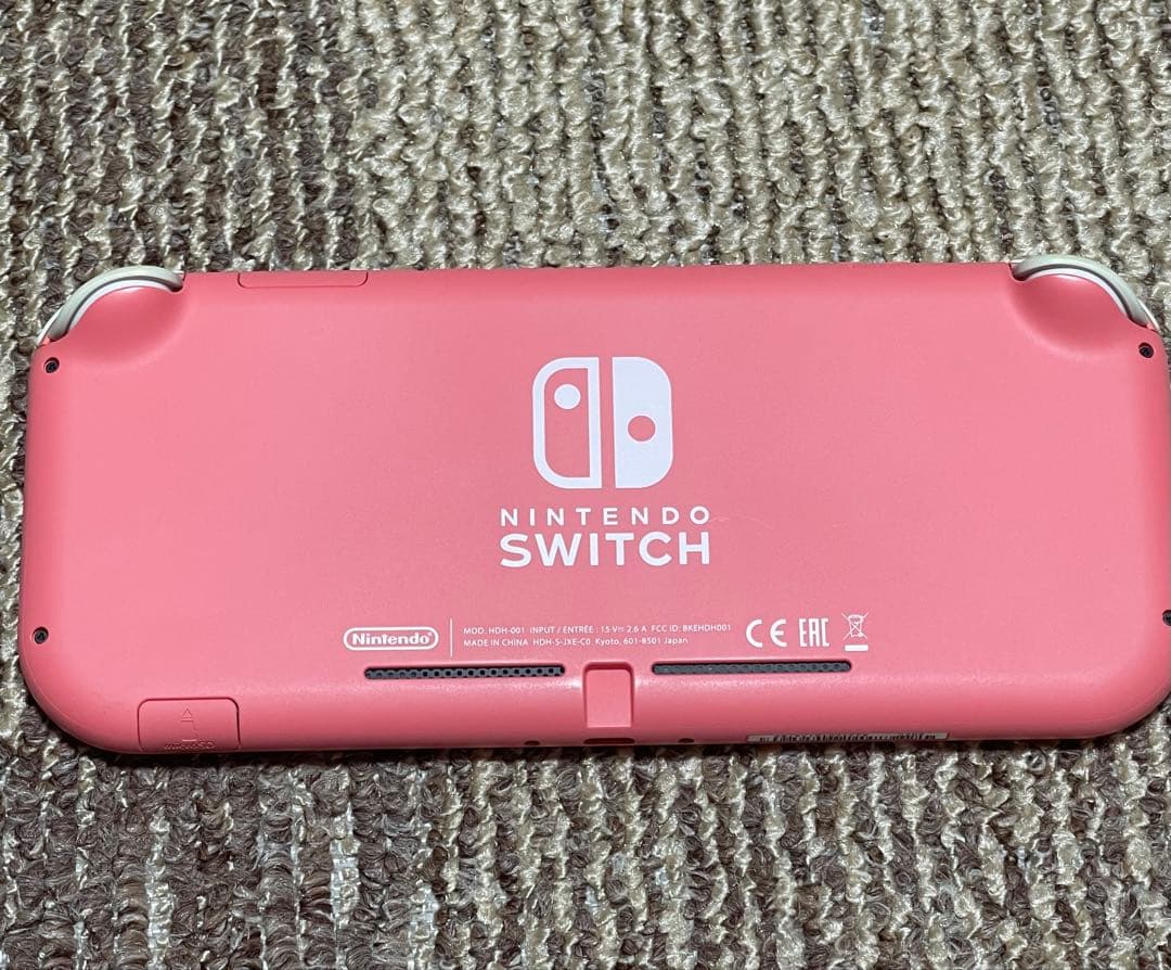 Nintendo Switch light ピンク