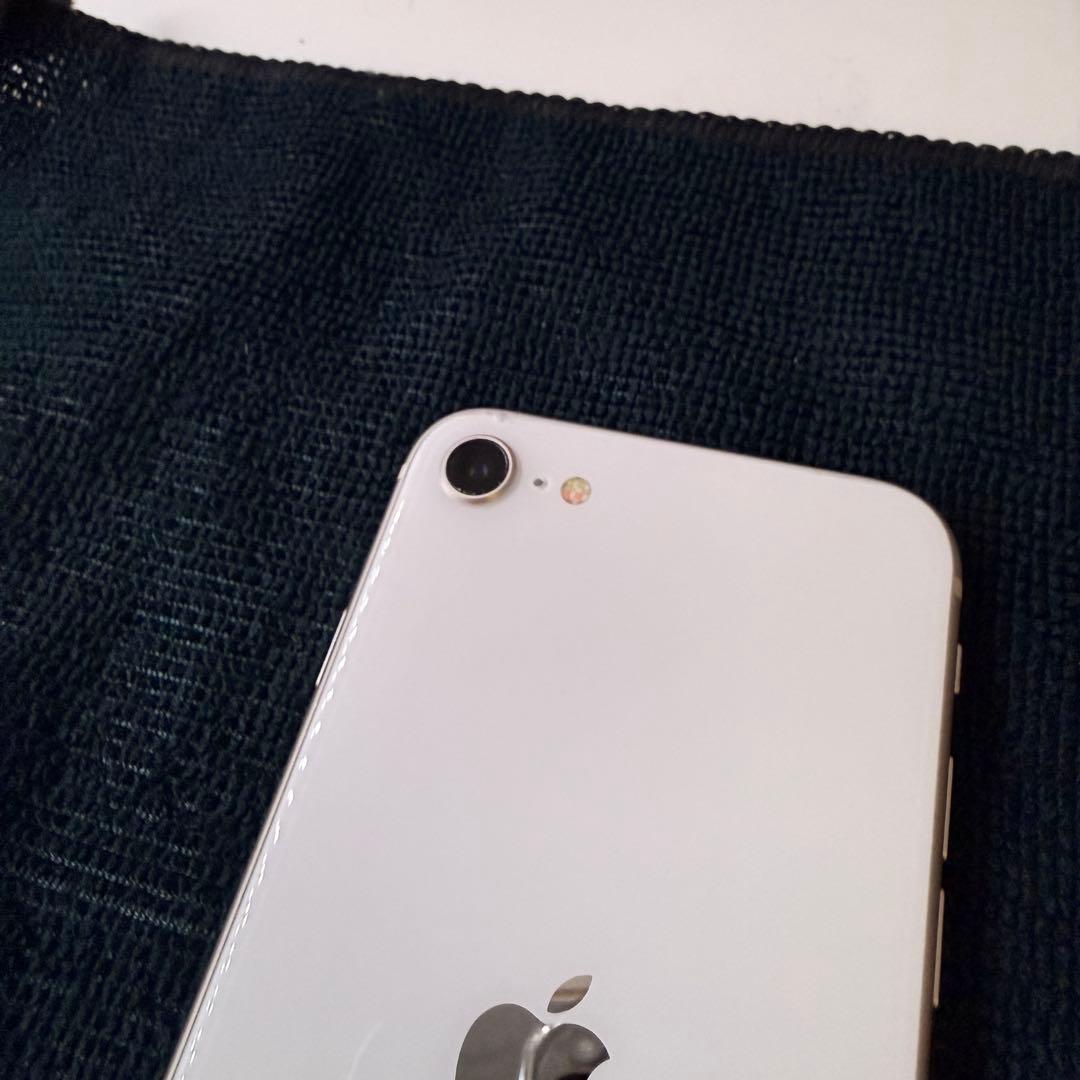 Apple iPhone SE (第3世代) 64GB SE3 バッテリー新品