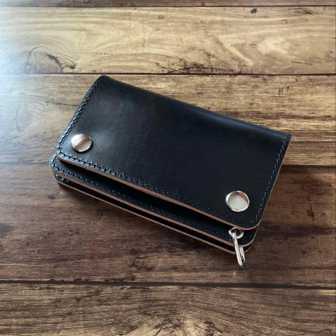 【まき】ミドルトラッカーウォレット アポロコンチョ【お札を折らずに収納】