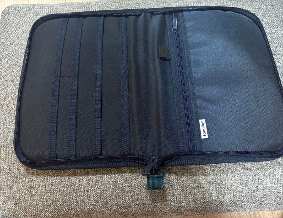 未使用 familiar 母子手帳ケース チェック柄　サイズ 003