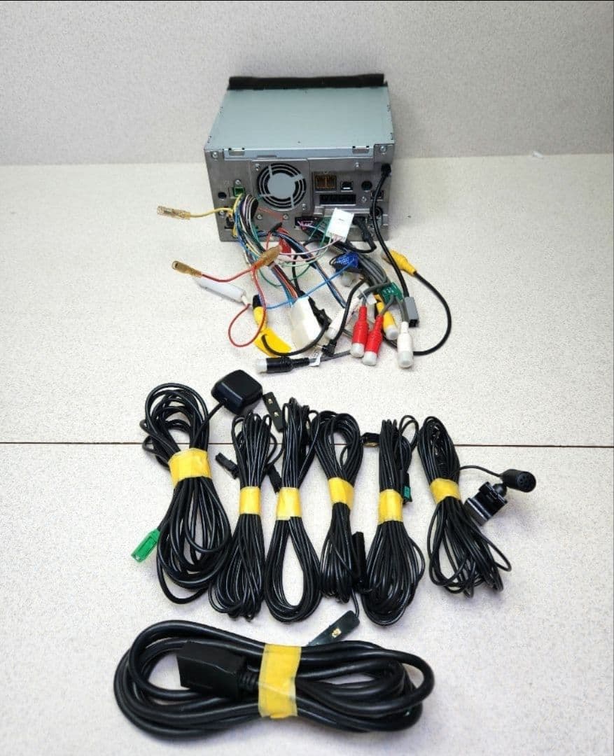 ３。カロッツェリア サイバーナビ　AVIC-ZH99zp 2019年