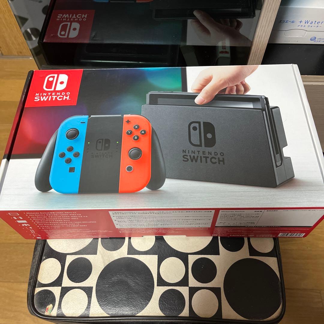 Nintendo Switch 青と黄のJoy-Con付き