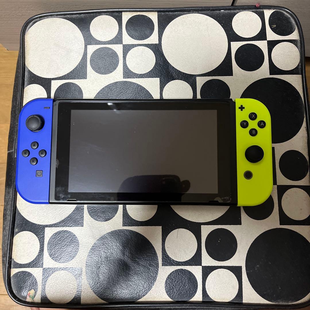Nintendo Switch 青と黄のJoy-Con付き