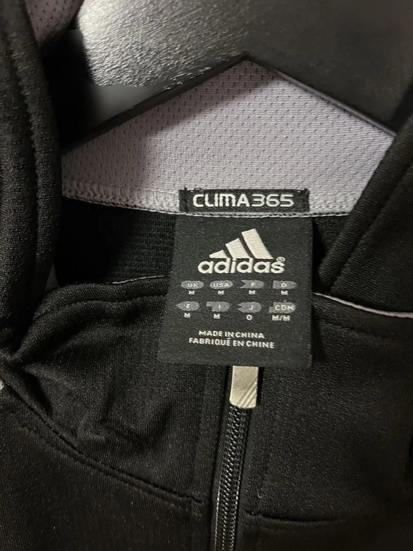 adidas ジャージ上（O）下（Ｌ）サイズ違いセット ブラック/ホワイト